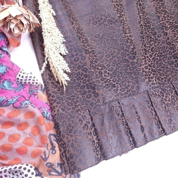 Doncaster Dark Leopard Leather Pleated Bottom Skirt Sz 8 - Picture 2 of 11